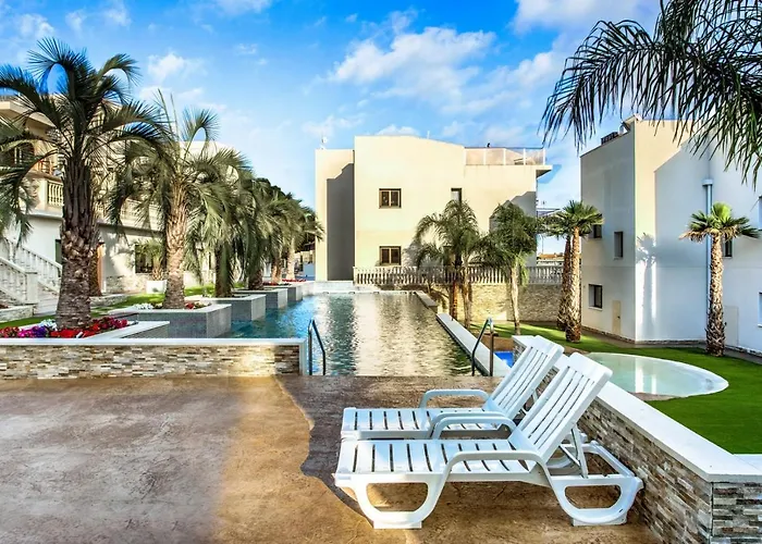 Calma - Holiday Villas
