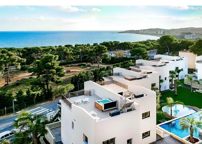 Calma Holiday Villas